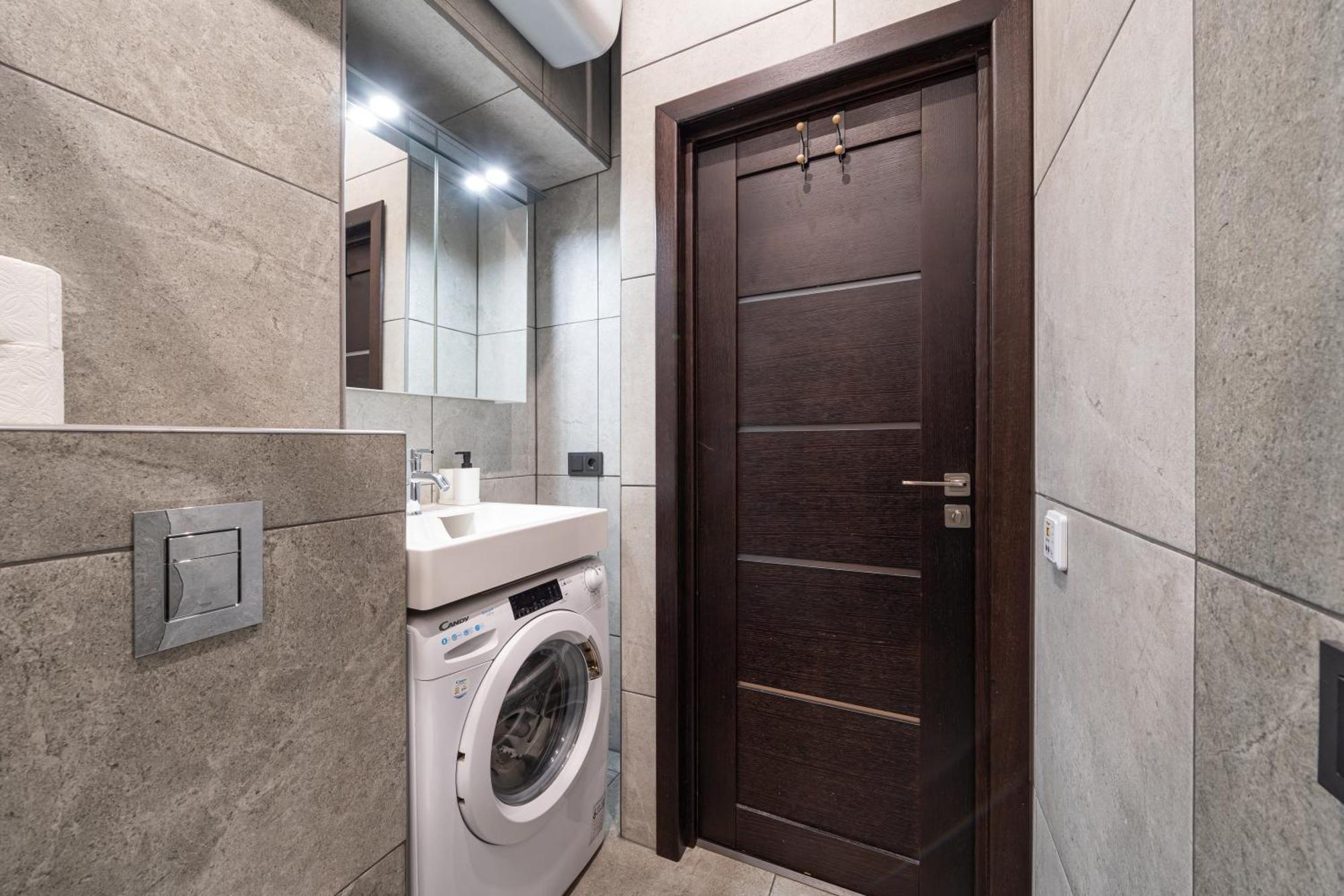 Lienes Iela Gem 1Br Apartment With Fireplace In Historic Unesco Center Рига Екстериор снимка