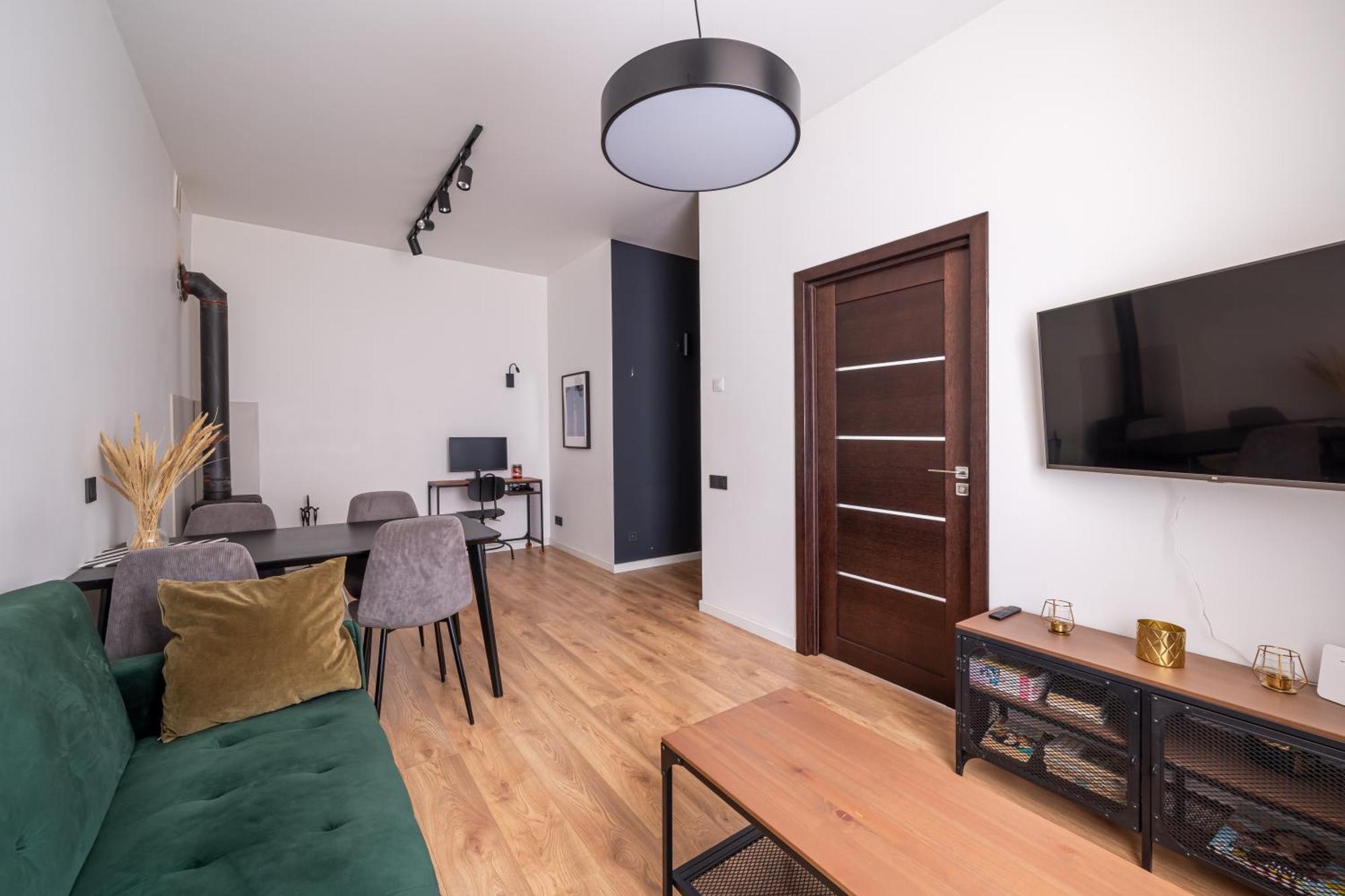 Lienes Iela Gem 1Br Apartment With Fireplace In Historic Unesco Center Рига Екстериор снимка